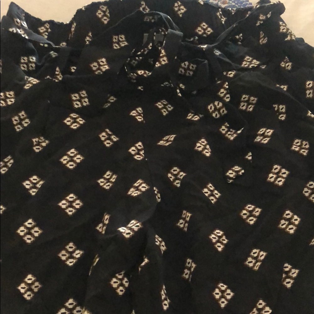 Black patterned pants